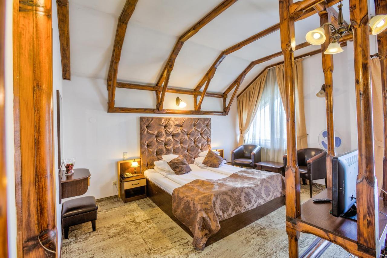 Double Room,1253378947:JPEG