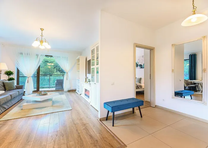 Pine Ridge Terrace - Tampa Gardens Apartment Brașov