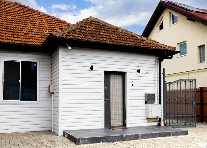 Nordic Villa Brasov - With Private Yard, Bbq & Free Parking, 4 Km From City Center