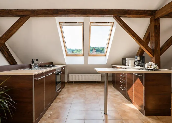 Rooftop Proprety With Large Terrace & Stunning Views - Brasov, Romania